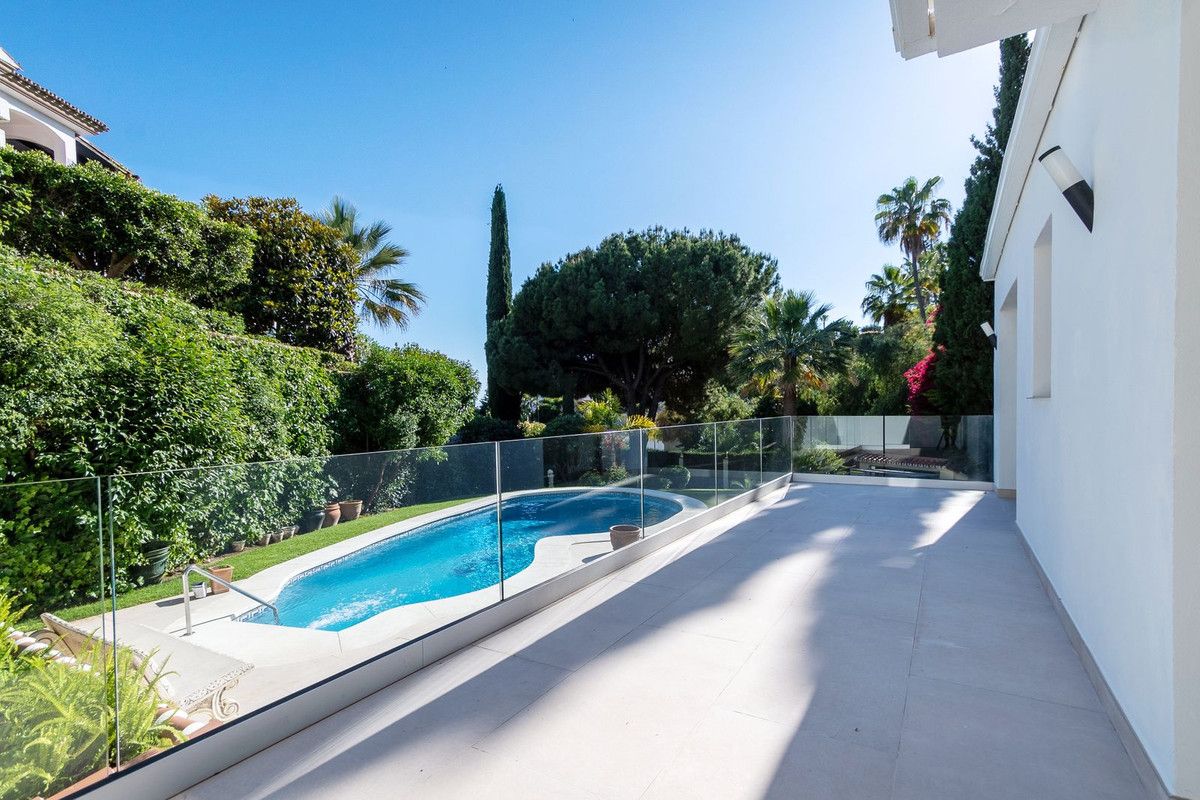 Willa wolnostojąca w Marbella, Marbella, 8/12