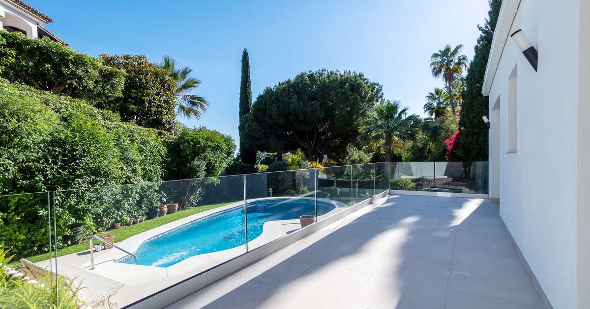 Willa wolnostojąca w Marbella, Marbella, 8/12