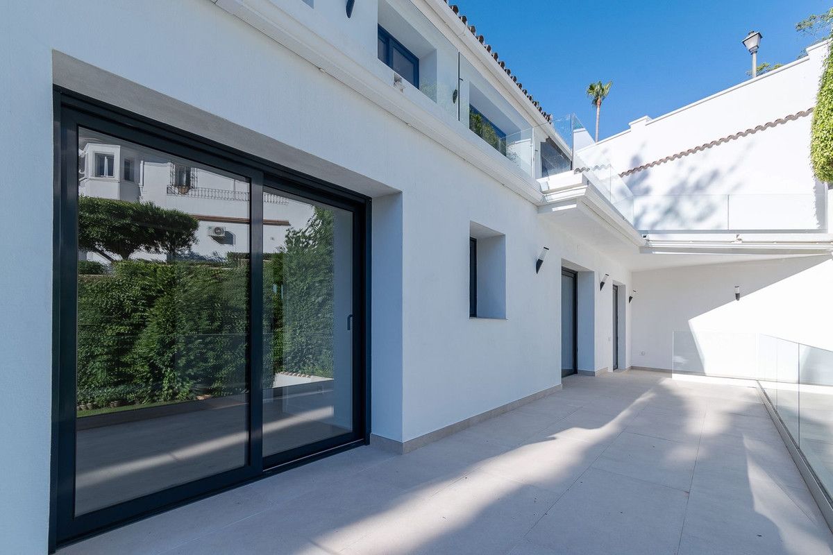 Willa wolnostojąca w Marbella, Marbella, 10/12
