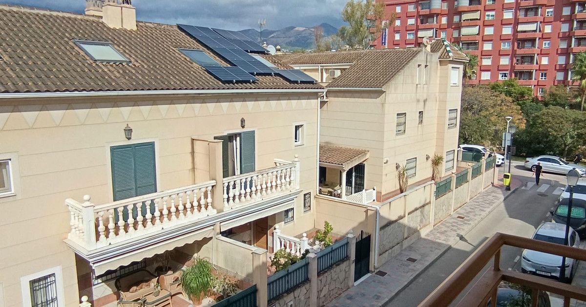 Apartamento Planta Media en Fuengirola, Fuengirola, 4/12