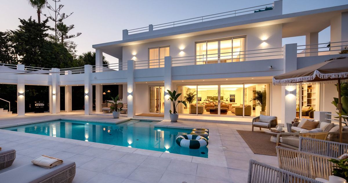 Detached Villa in Nueva Andalucía, Nueva Andalucía, 2/12