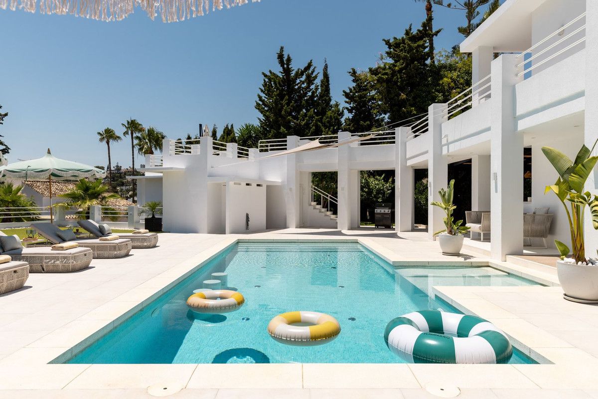 Vrijstaande villa in Nueva Andalucía, Nueva Andalucía, 5/12