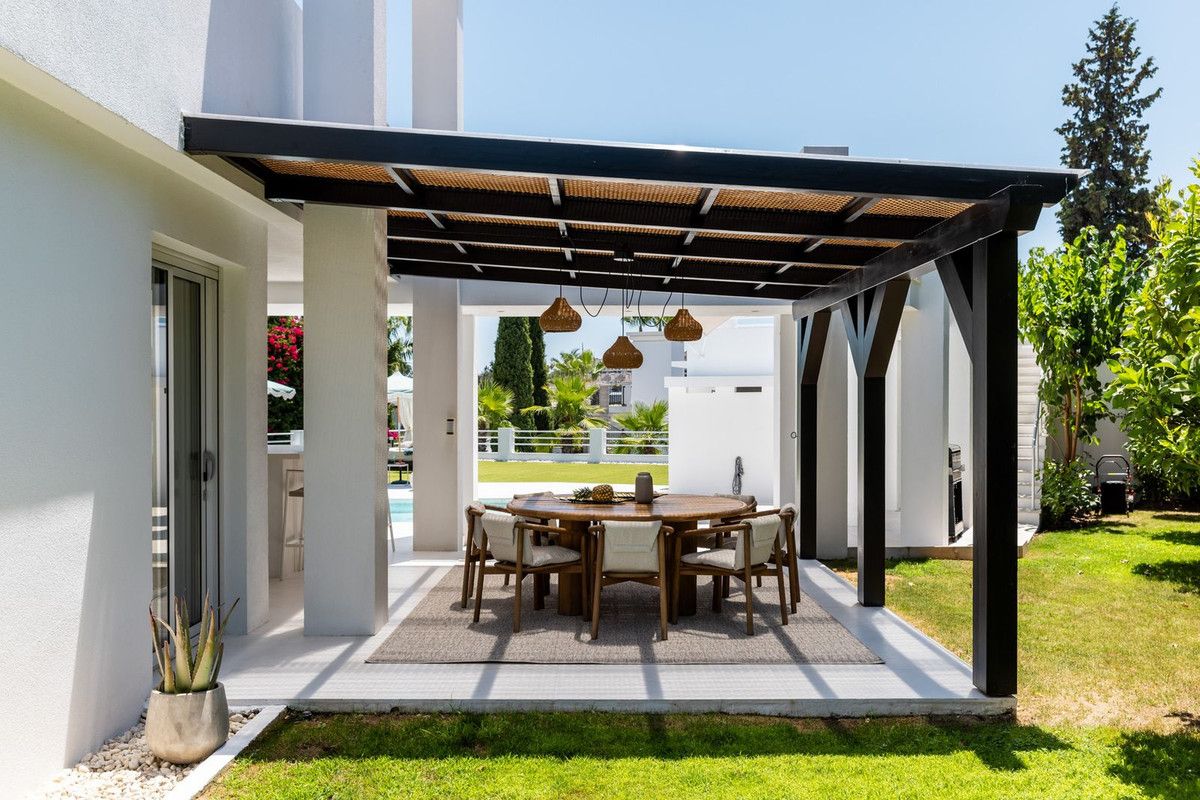 Vrijstaande villa in Nueva Andalucía, Nueva Andalucía, 8/12