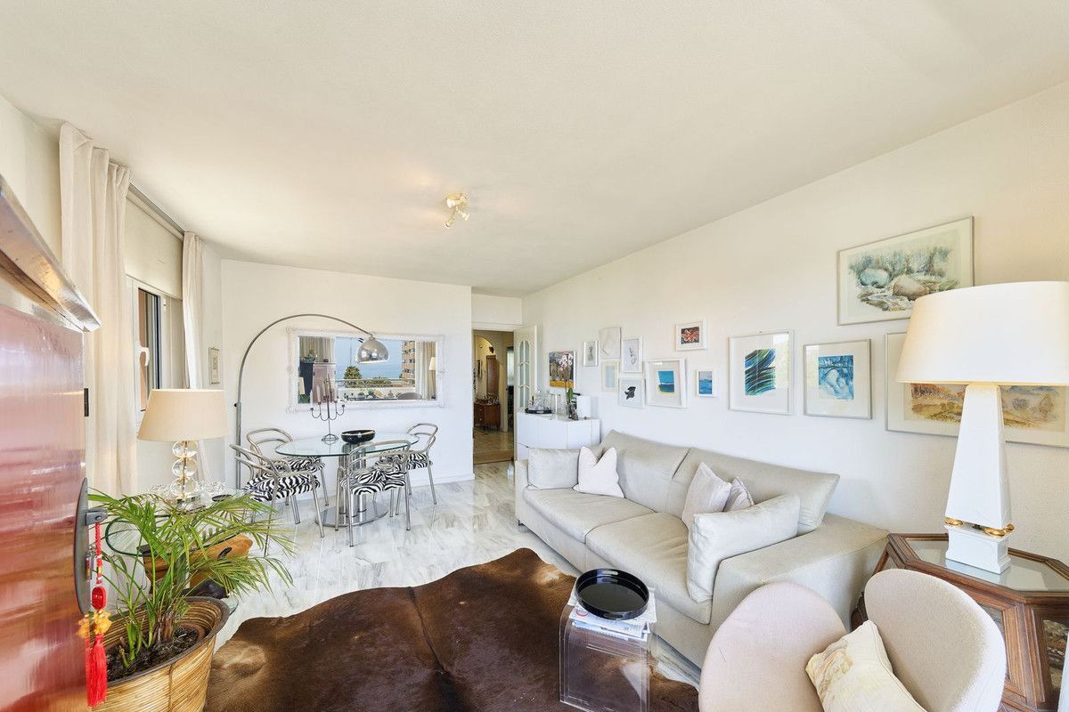 Middle Floor Apartment in Fuengirola, Fuengirola, 6/12