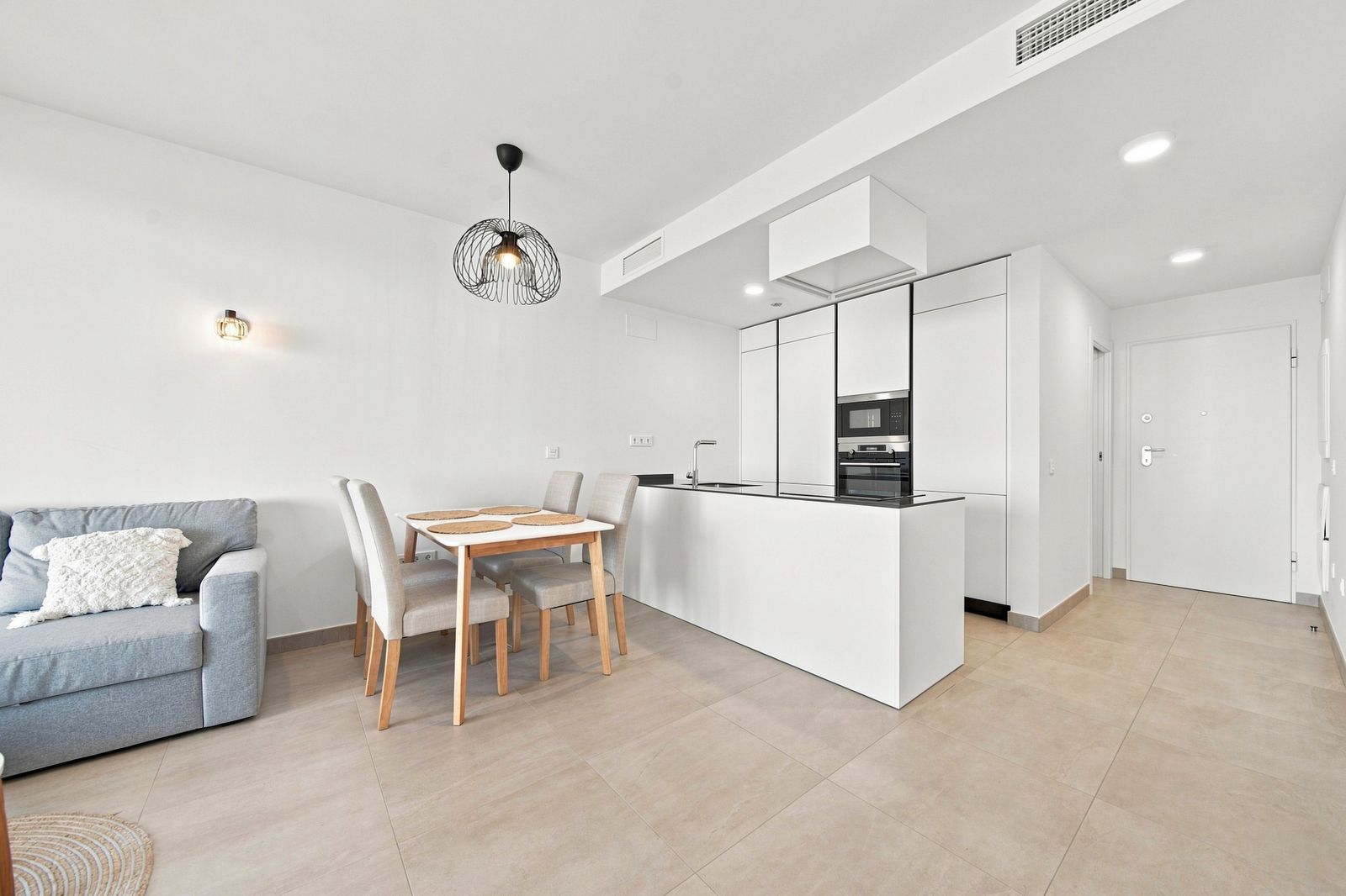 Wohnung in der mittleren Etage in Fuengirola, Fuengirola, 4/12