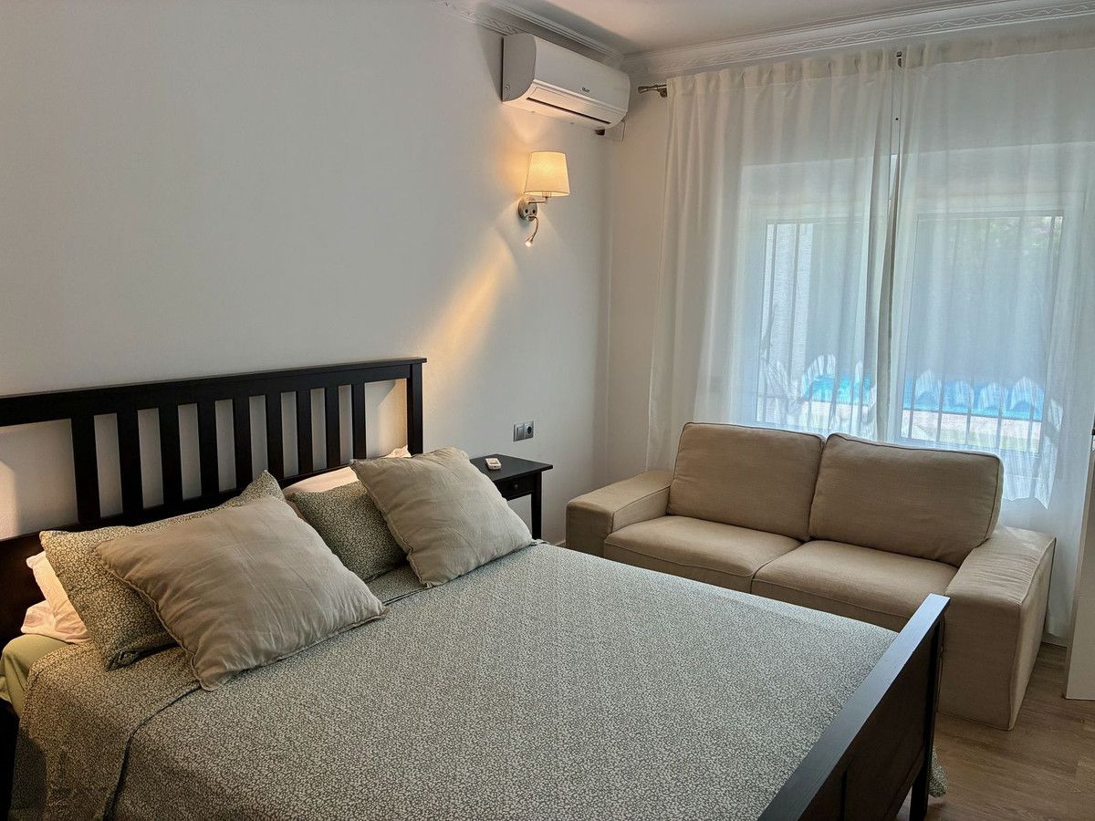 Detached Villa in Estepona, Estepona, 12/12