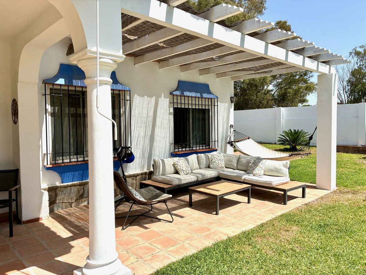Detached Villa in Estepona, Estepona, 3/12