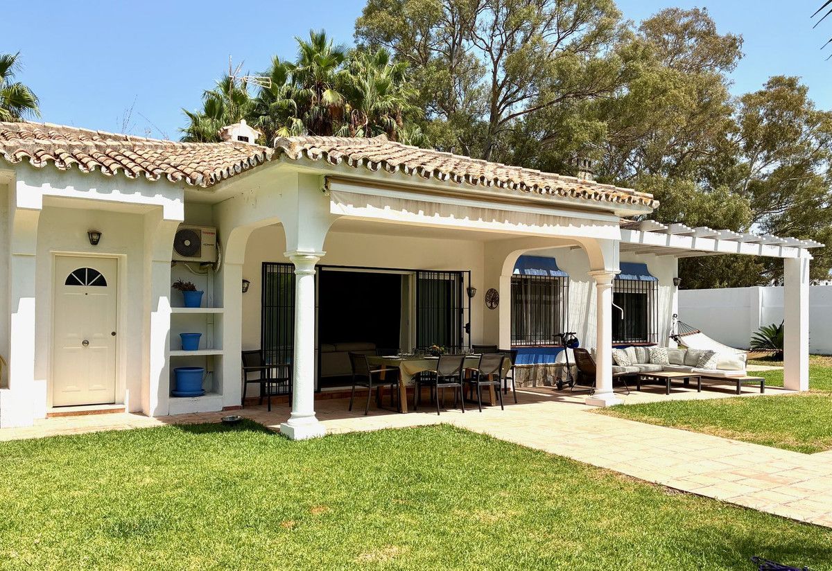 Detached Villa in Estepona, Estepona, 4/12