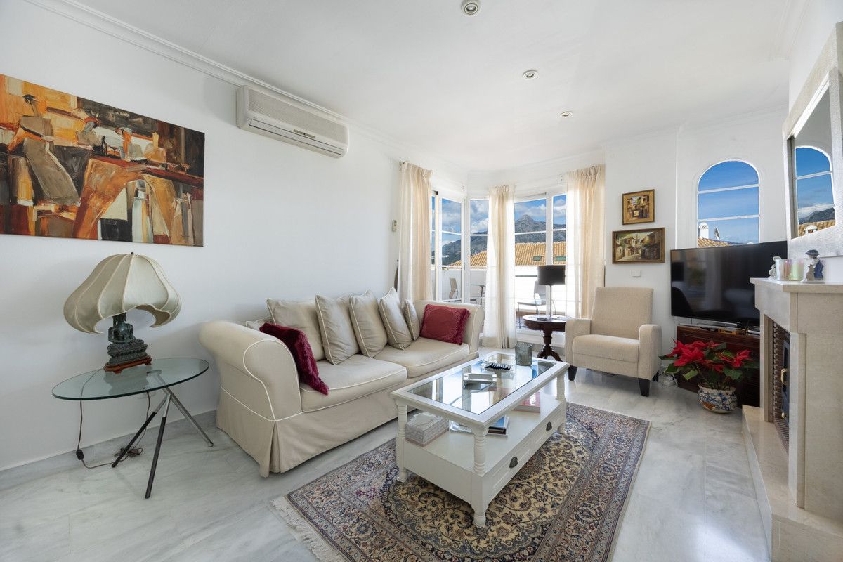 Mittelgeschoss-Apartment in Nueva Andalucía, Nueva Andalucía, 2/12