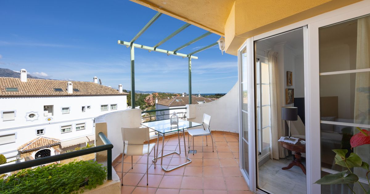 Mittelgeschoss-Apartment in Nueva Andalucía, Nueva Andalucía, 3/12
