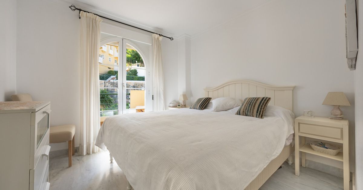 Mittelgeschoss-Apartment in Nueva Andalucía, Nueva Andalucía, 7/12