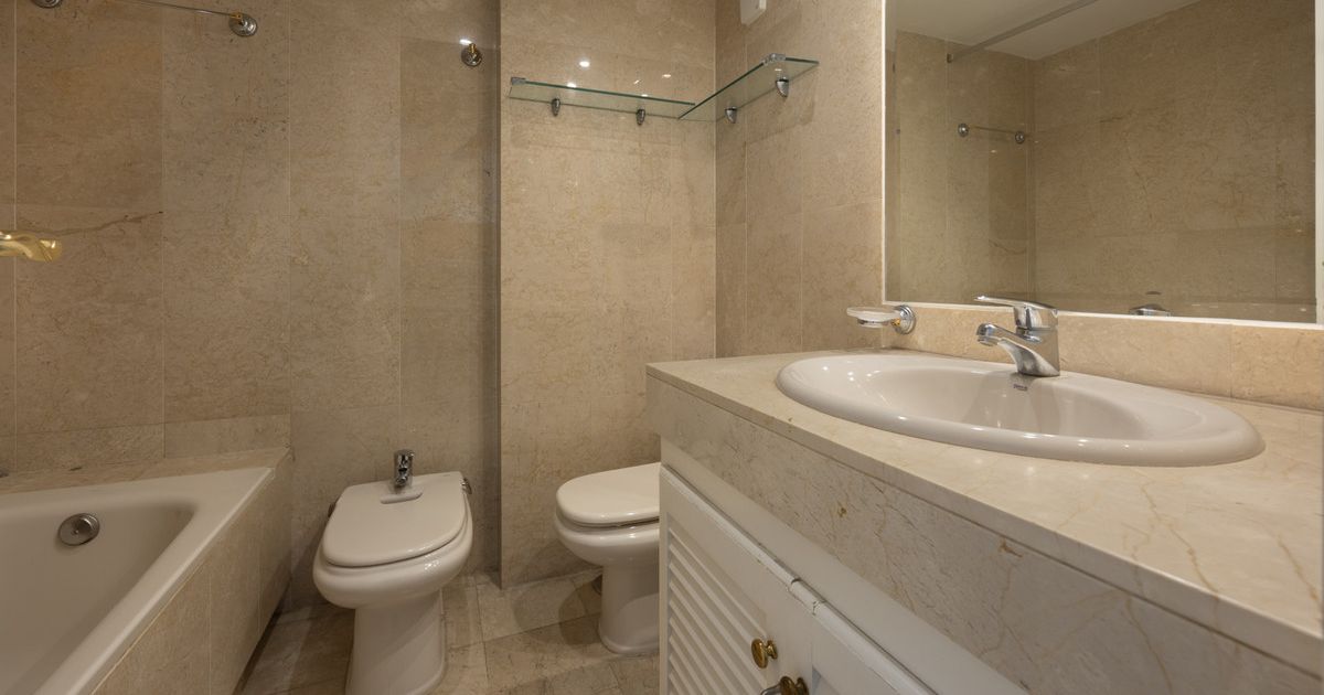 Mittelgeschoss-Apartment in Nueva Andalucía, Nueva Andalucía, 8/12