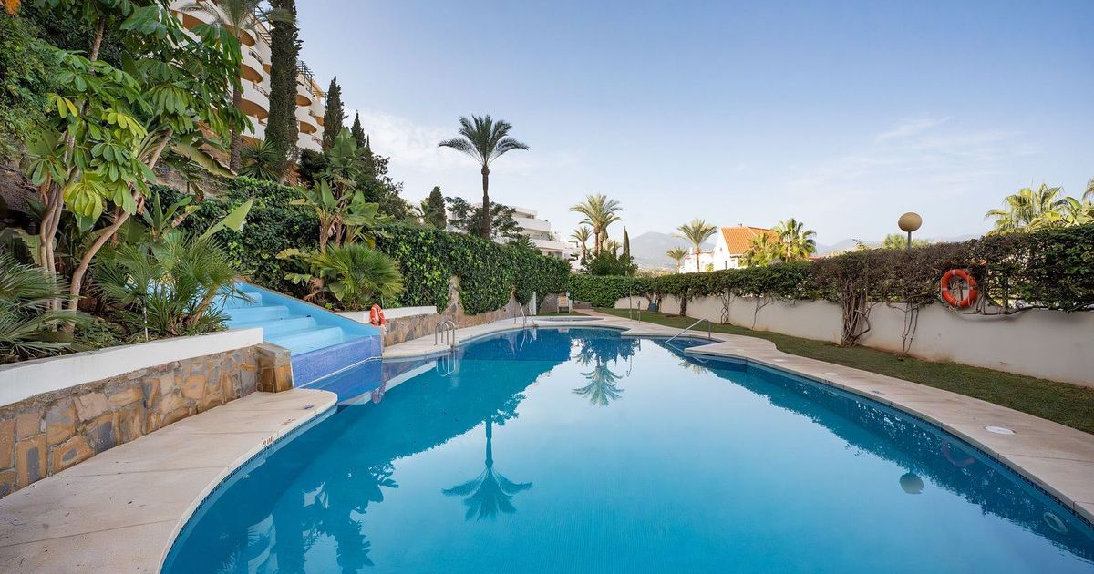 Mittelgeschoss-Apartment in Nueva Andalucía, Nueva Andalucía, 10/12
