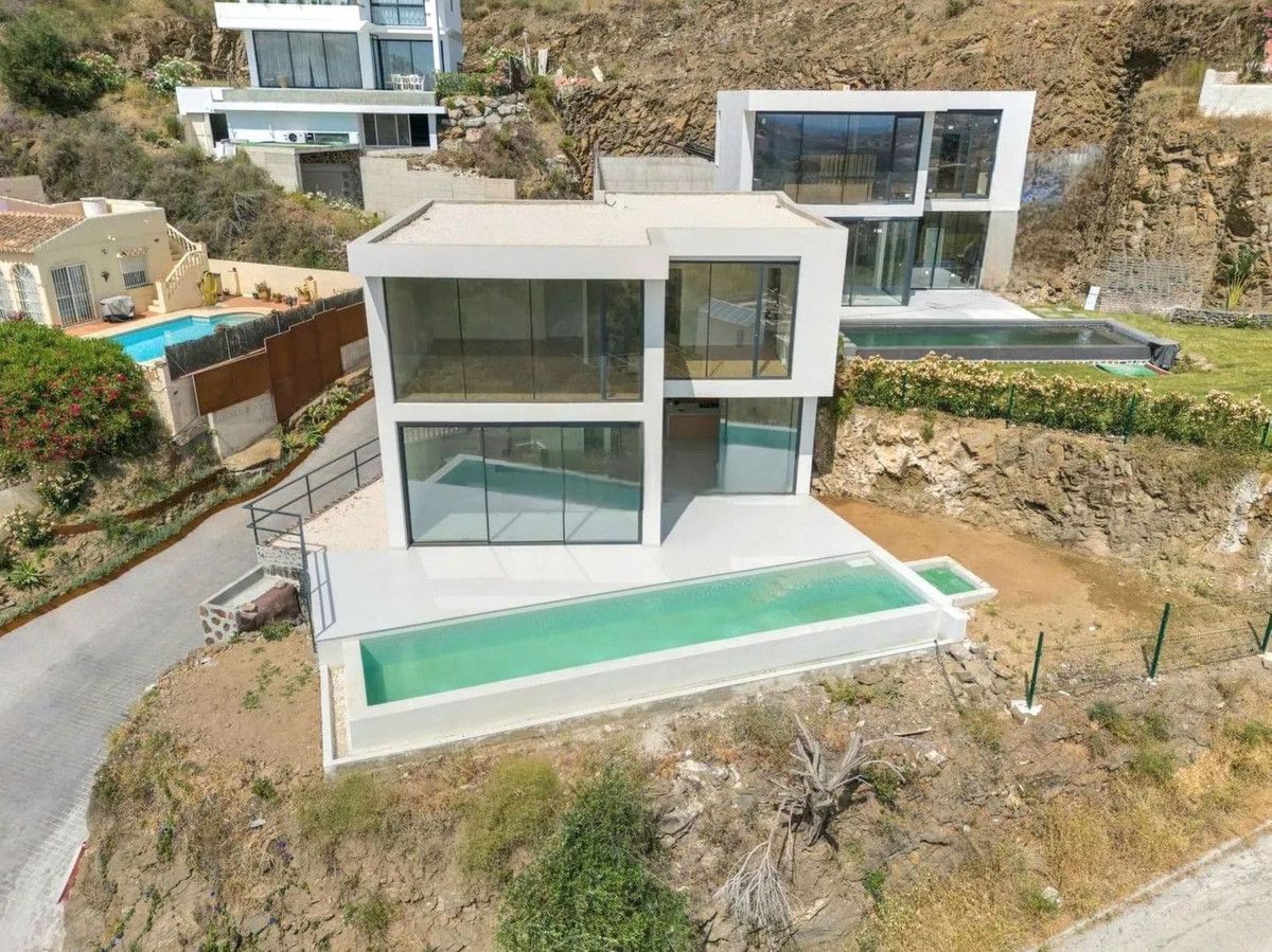 Villa Independiente en Cerros del Aguila, Cerros del Aguila, 4/12