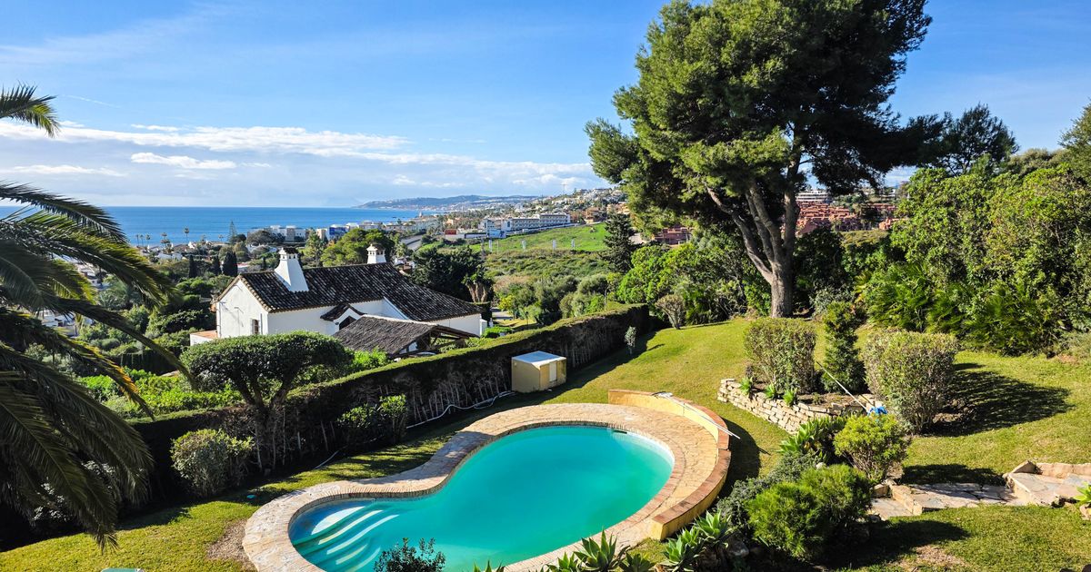 Villa in Estepona, Bahia Dorada, Estepona, 1/12