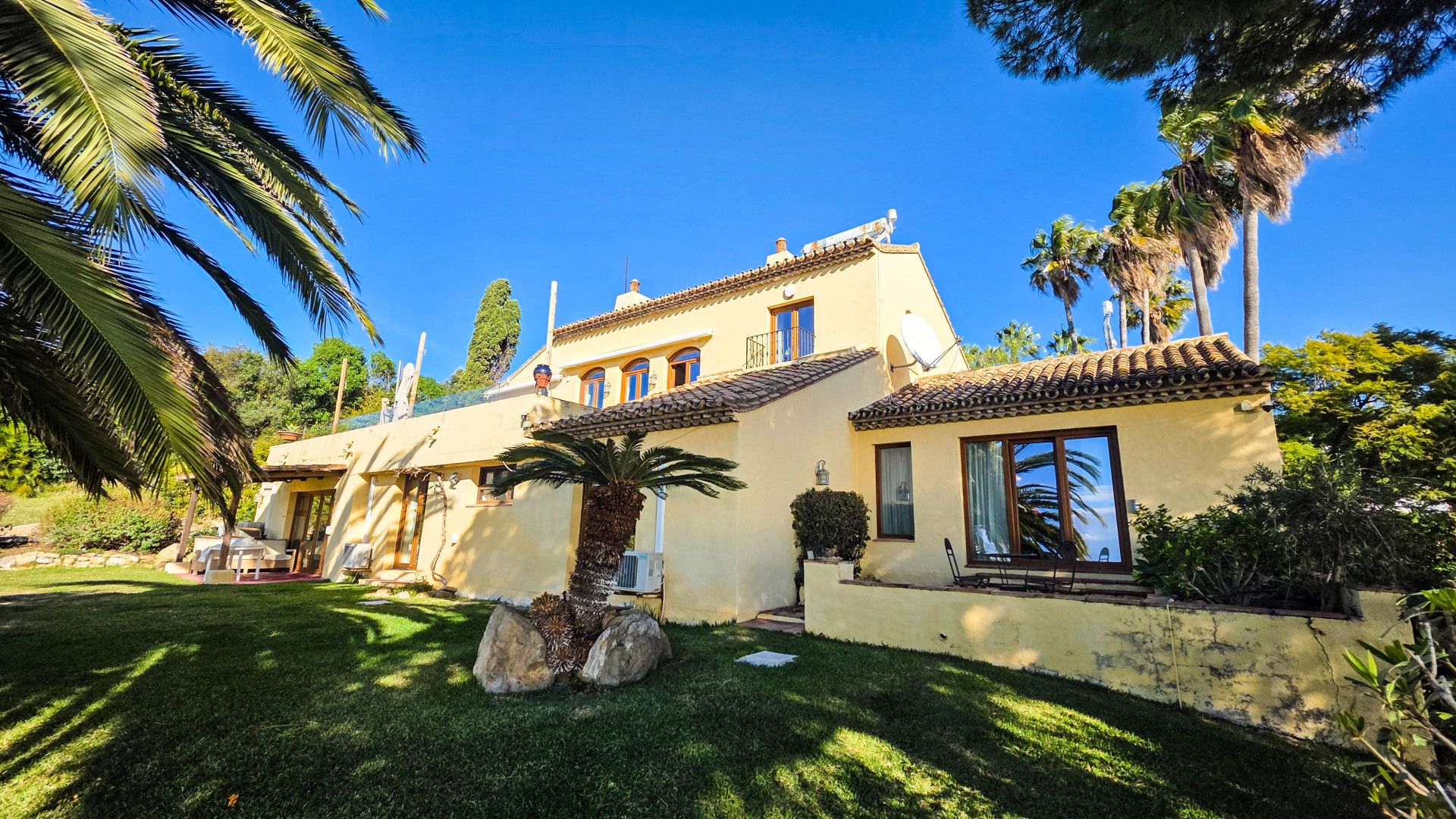 Villa in Estepona, Bahia Dorada, Estepona, 6/12