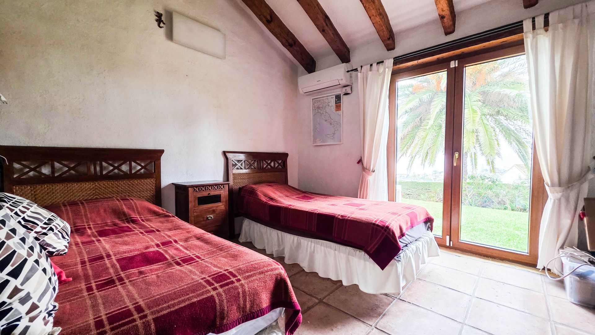Villa in Estepona, Bahia Dorada, Estepona, 9/12