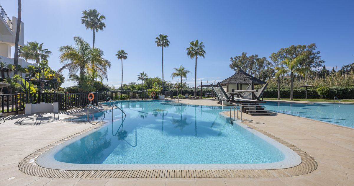 Апартаменты в Estepona, Bahía del Velerín, Estepona, 2/12