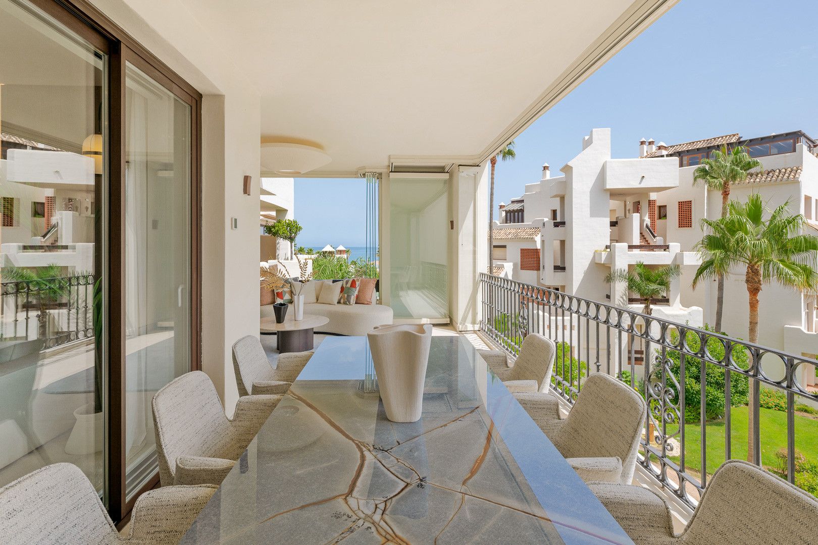 Апартаменты в Estepona, Bahía del Velerín, Estepona, 8/12