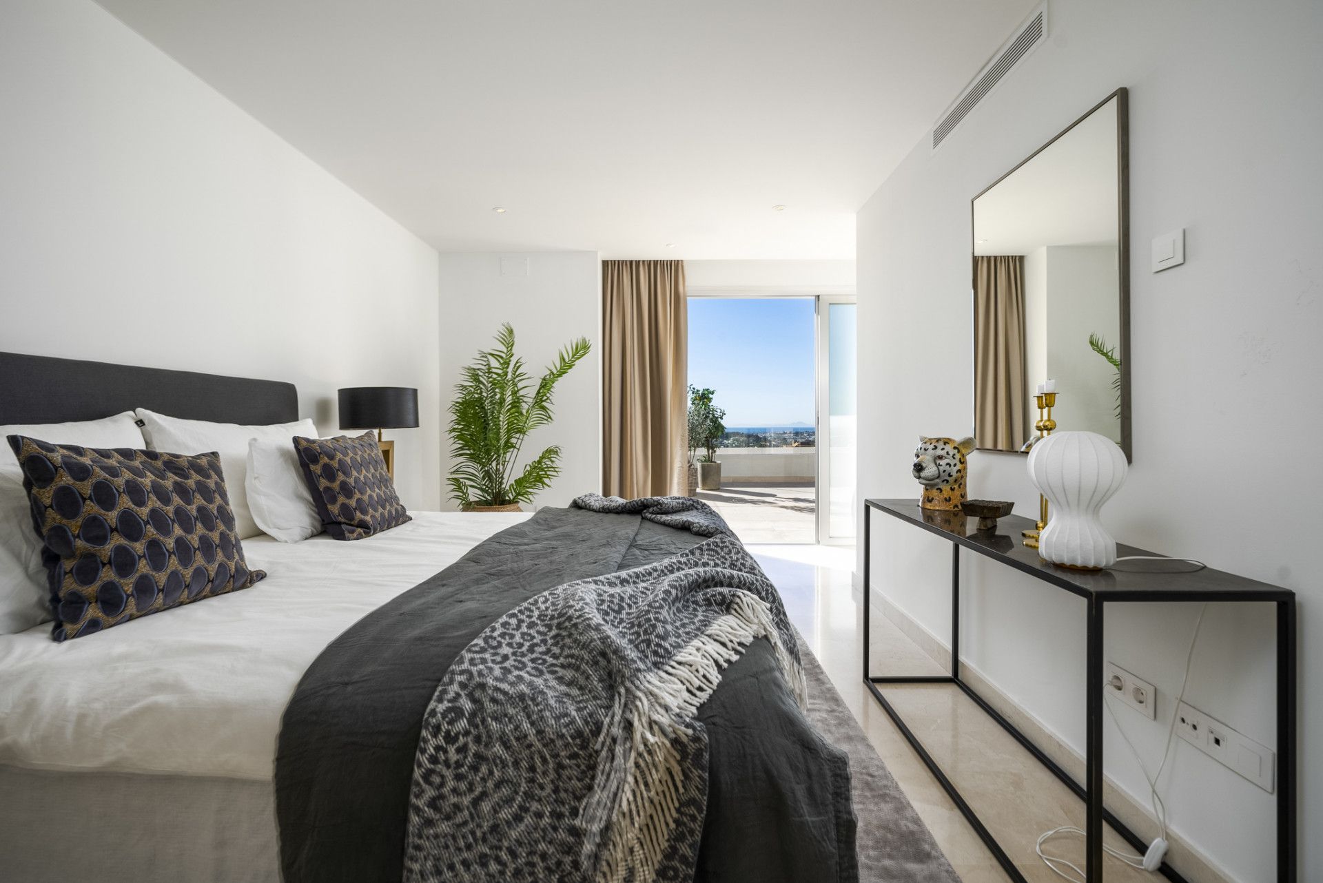Duplex-takvåning i Nueva Andalucía, La Morelia de Marbella, Nueva Andalucia, 10/12
