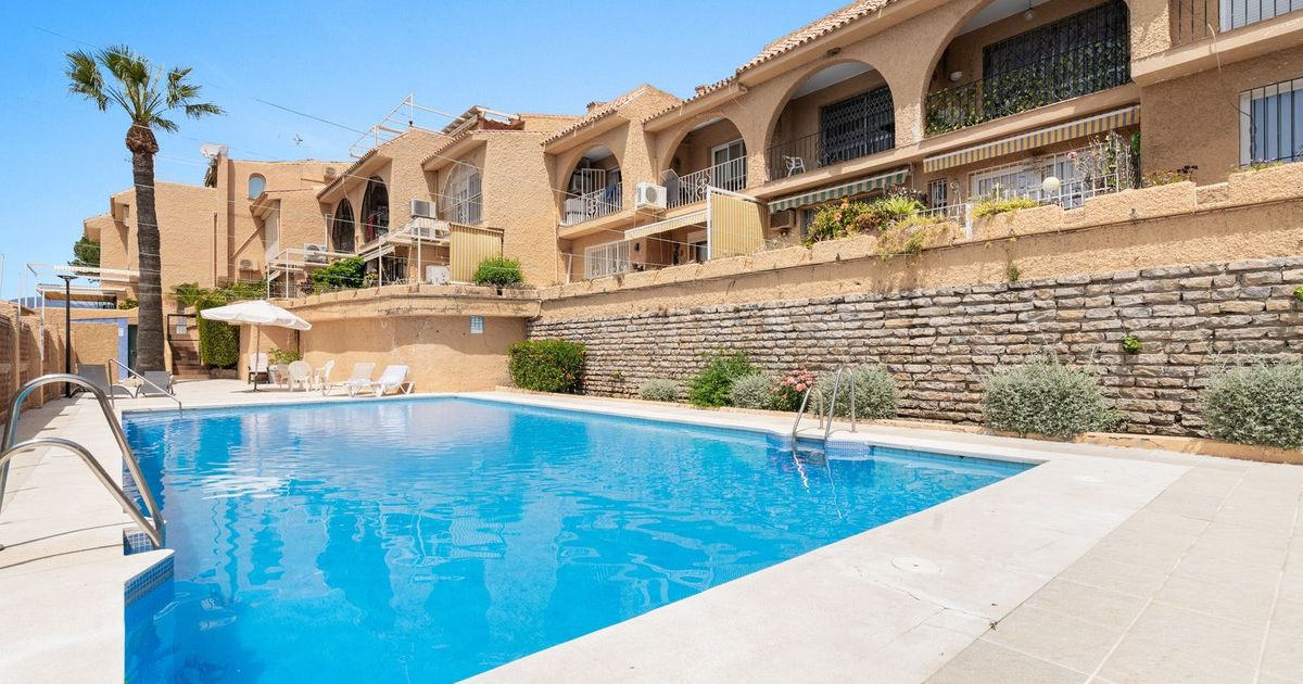Middle Floor Apartment in Estepona, Estepona, 7/12