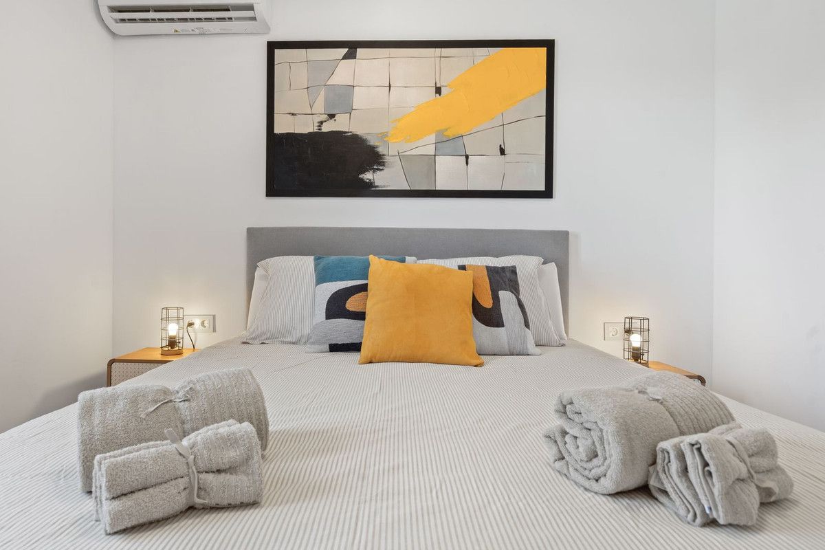 Middle Floor Apartment in Estepona, Estepona, 10/12