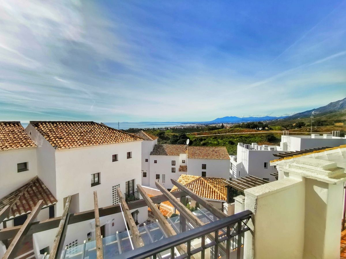 Dwupoziomowy penthouse w Altos de los Monteros, Altos de los Monteros, 11/12