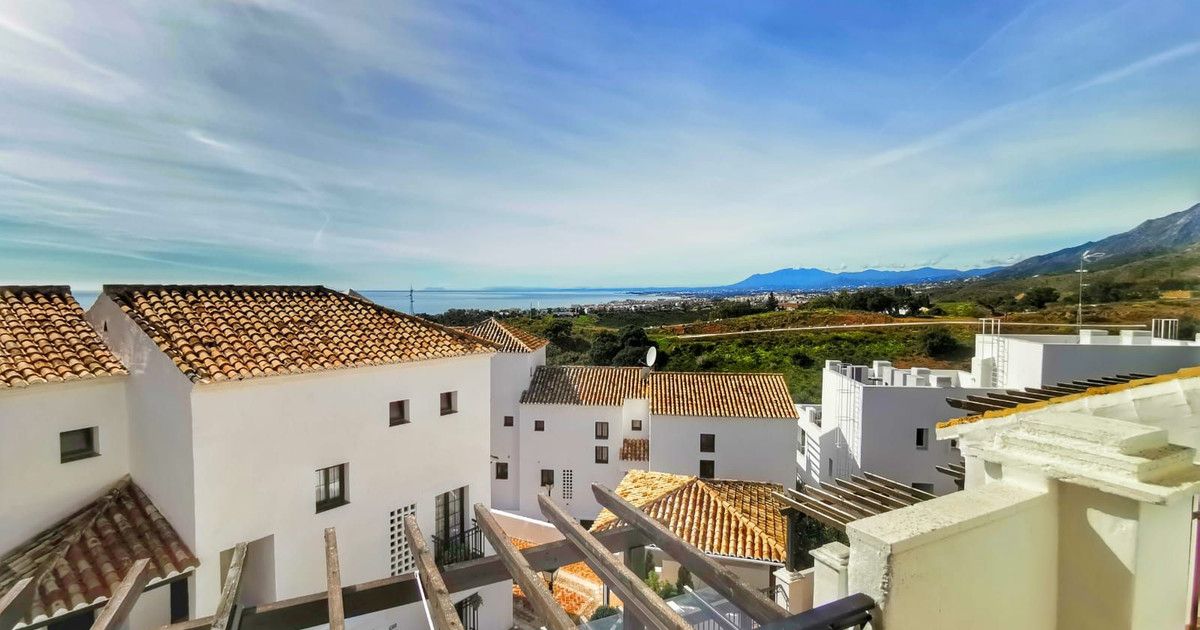 Dwupoziomowy penthouse w Altos de los Monteros, Altos de los Monteros, 11/12