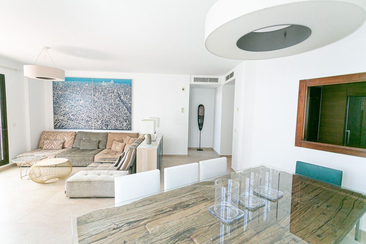 Dwupoziomowy penthouse w Altos de los Monteros, Altos de los Monteros, 6/12