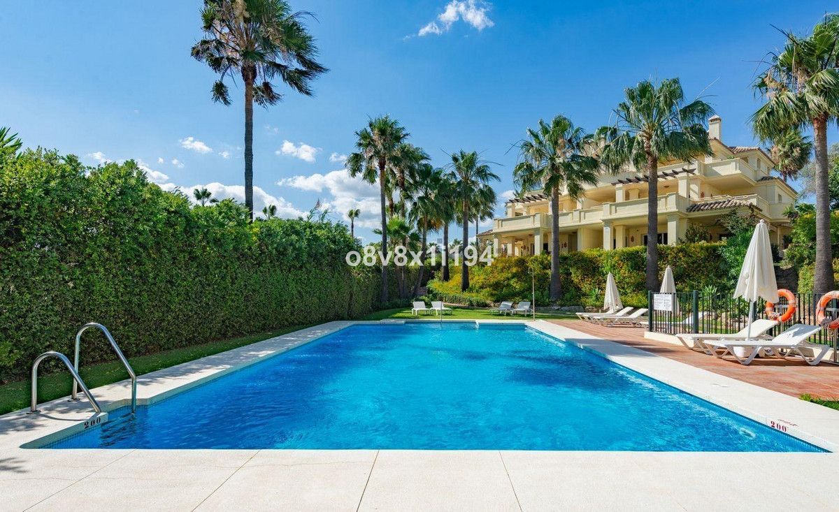 Apartment in der mittleren Etage in Casares, Casares, 1/12