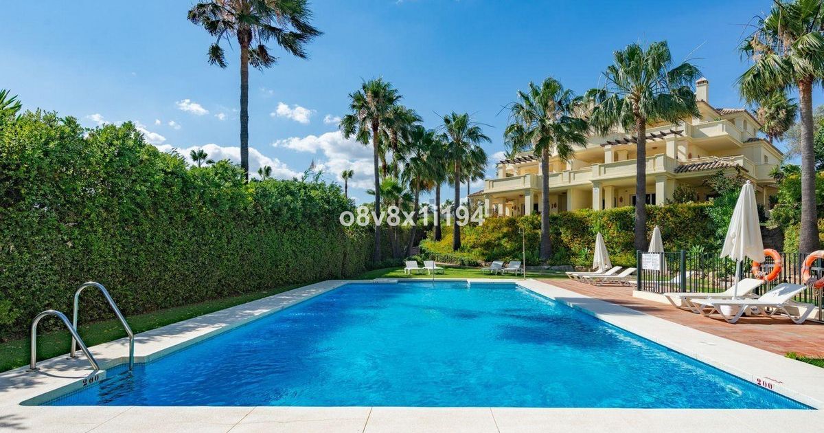 Apartment in der mittleren Etage in Casares, Casares, 1/12