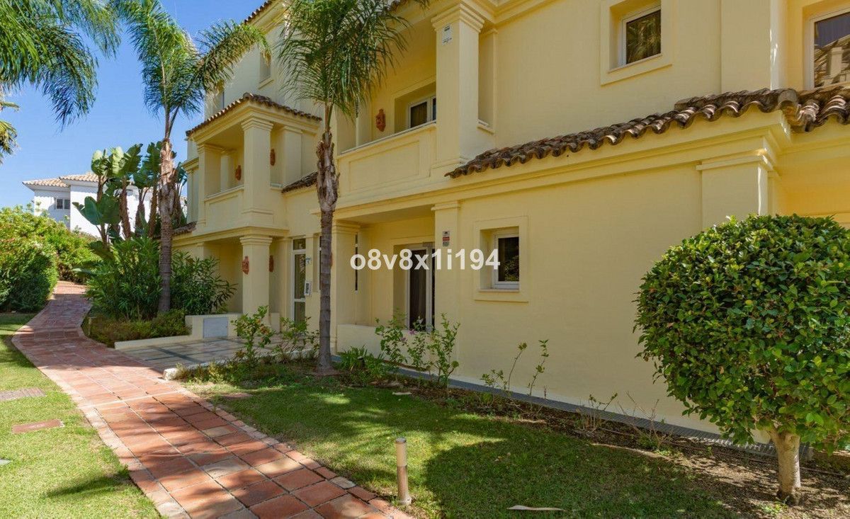 Apartment in der mittleren Etage in Casares, Casares, 2/12