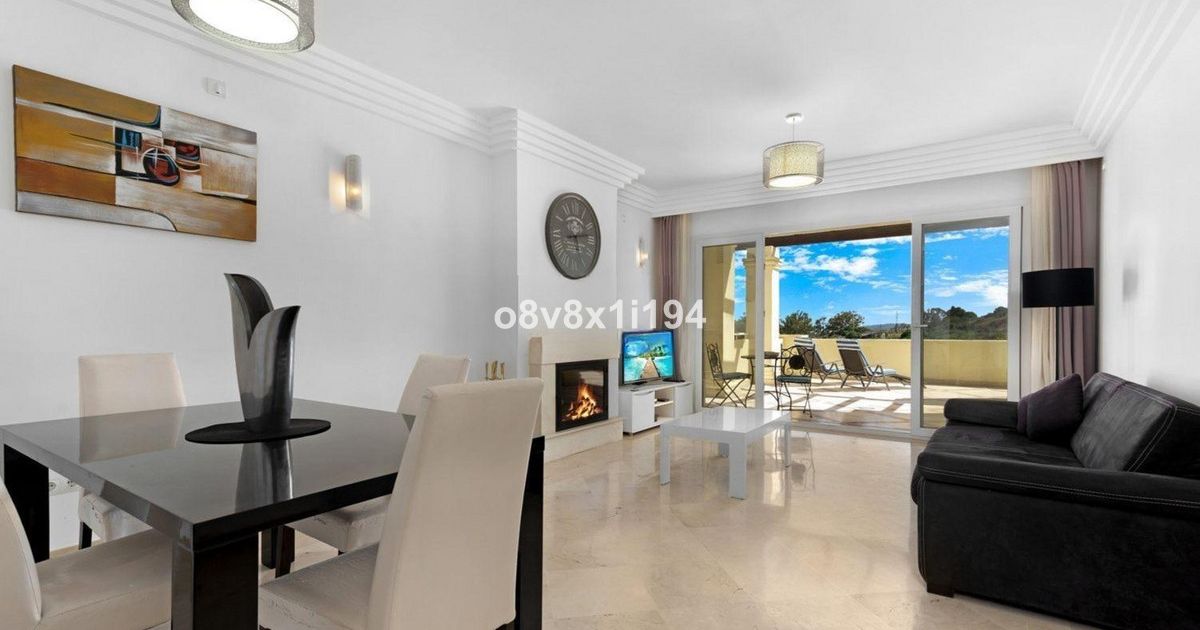 Apartment in der mittleren Etage in Casares, Casares, 12/12