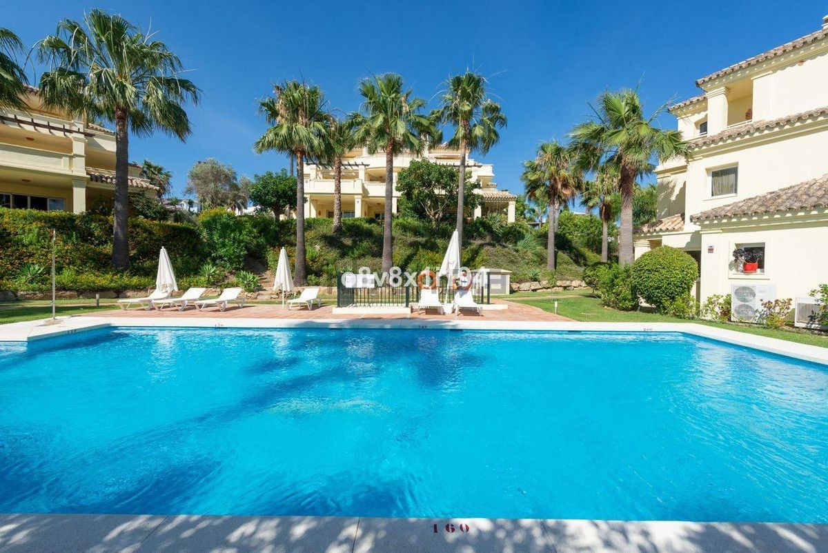 Apartment in der mittleren Etage in Casares, Casares, 3/12