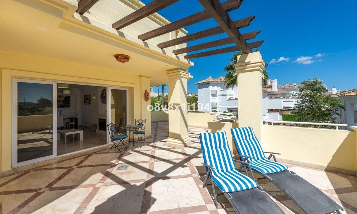 Apartment in der mittleren Etage in Casares, Casares, 10/12