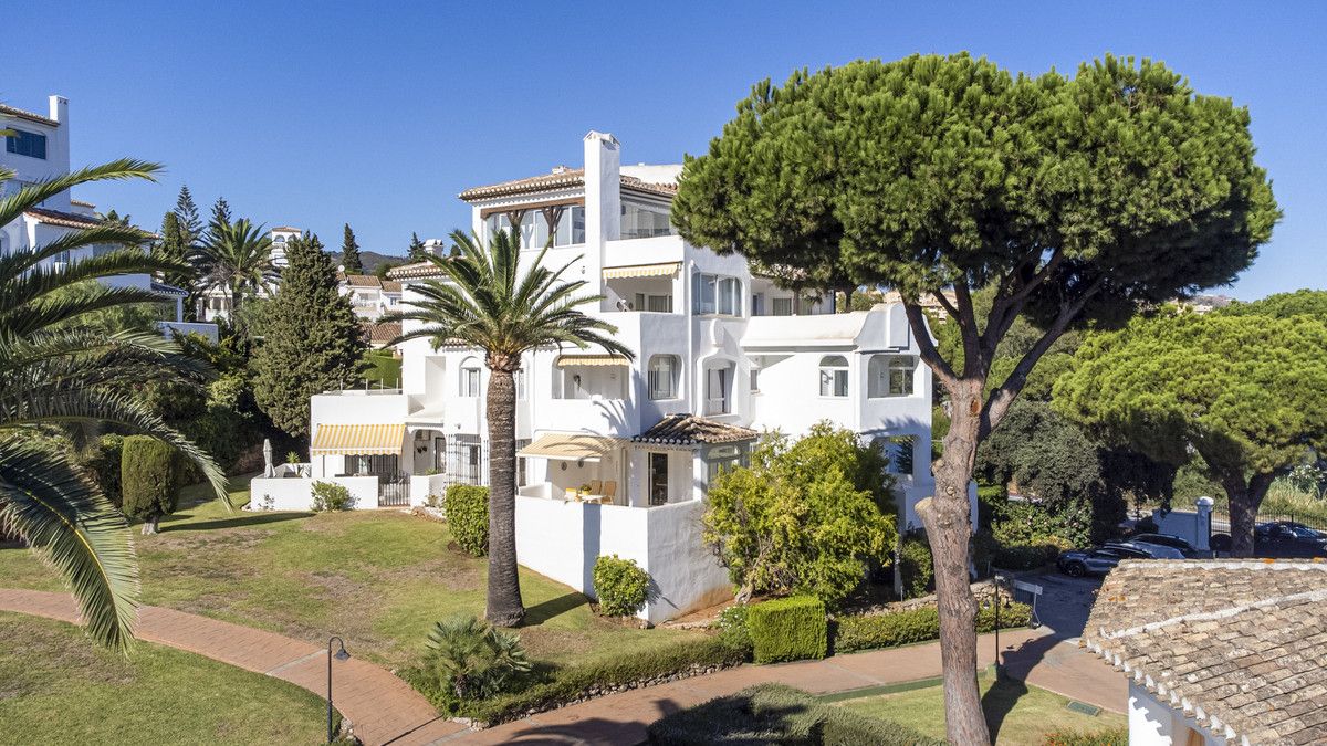 Appartement op de middelste verdieping in Elviria, Elviria, 1/12