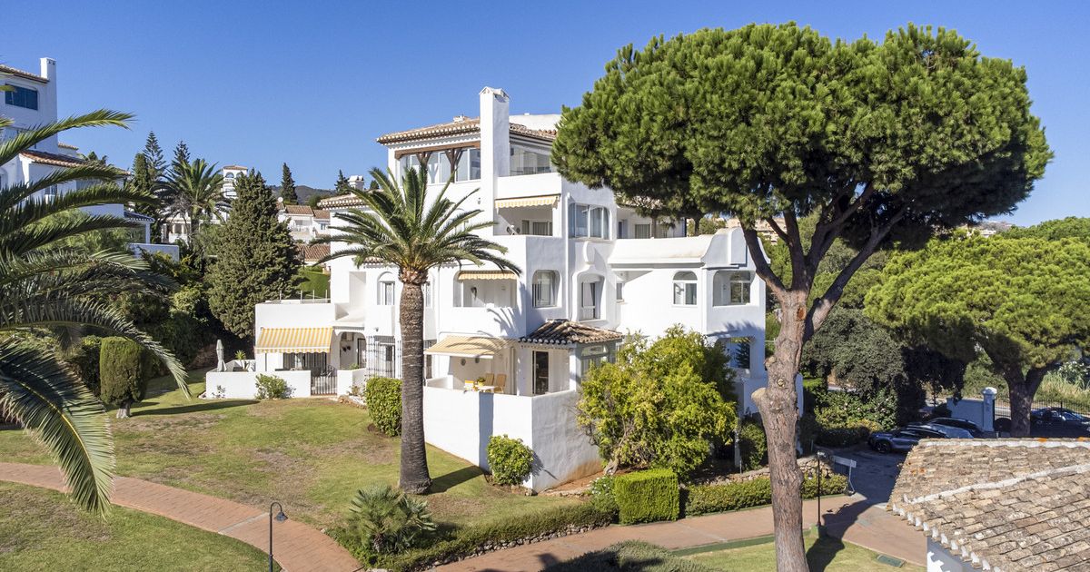 Appartement op de middelste verdieping in Elviria, Elviria, 1/12
