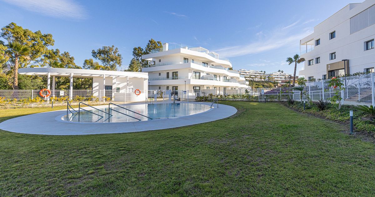 Wohnung in mittlerer Etage in Estepona, Estepona, 4/12