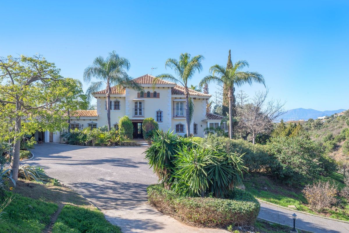 Detached Villa in Altos de los Monteros, Altos de los Monteros, 2/12