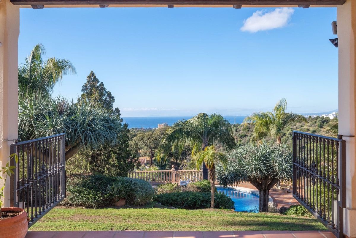 Detached Villa in Altos de los Monteros, Altos de los Monteros, 3/12