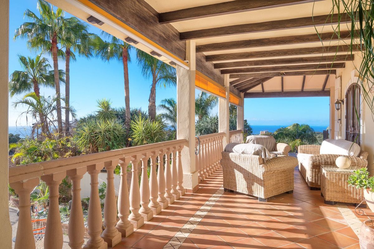 Detached Villa in Altos de los Monteros, Altos de los Monteros, 10/12