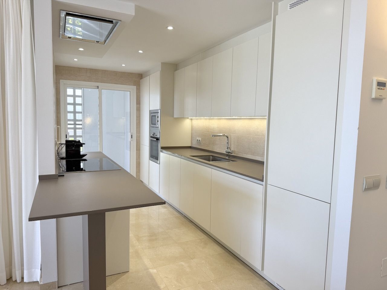 Apartament w Marbella East, La Mairena, Marbella East, 11/12