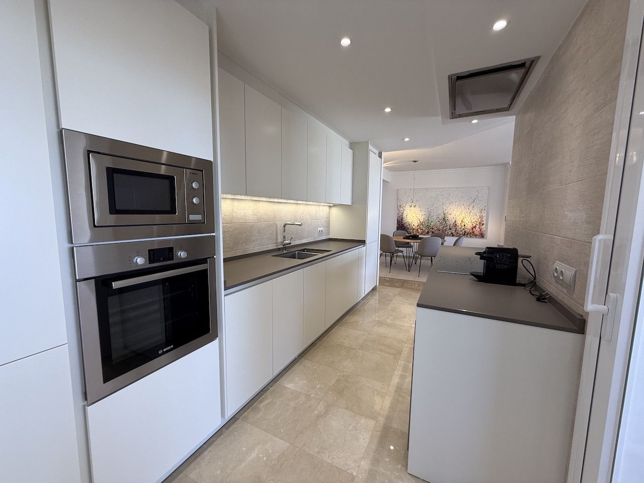 Apartament w Marbella East, La Mairena, Marbella East, 10/12