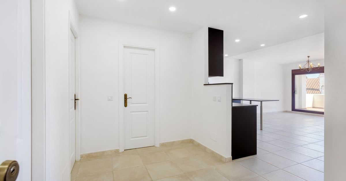 Middle Floor Apartment in Nueva Andalucía, Nueva Andalucía, 8/8