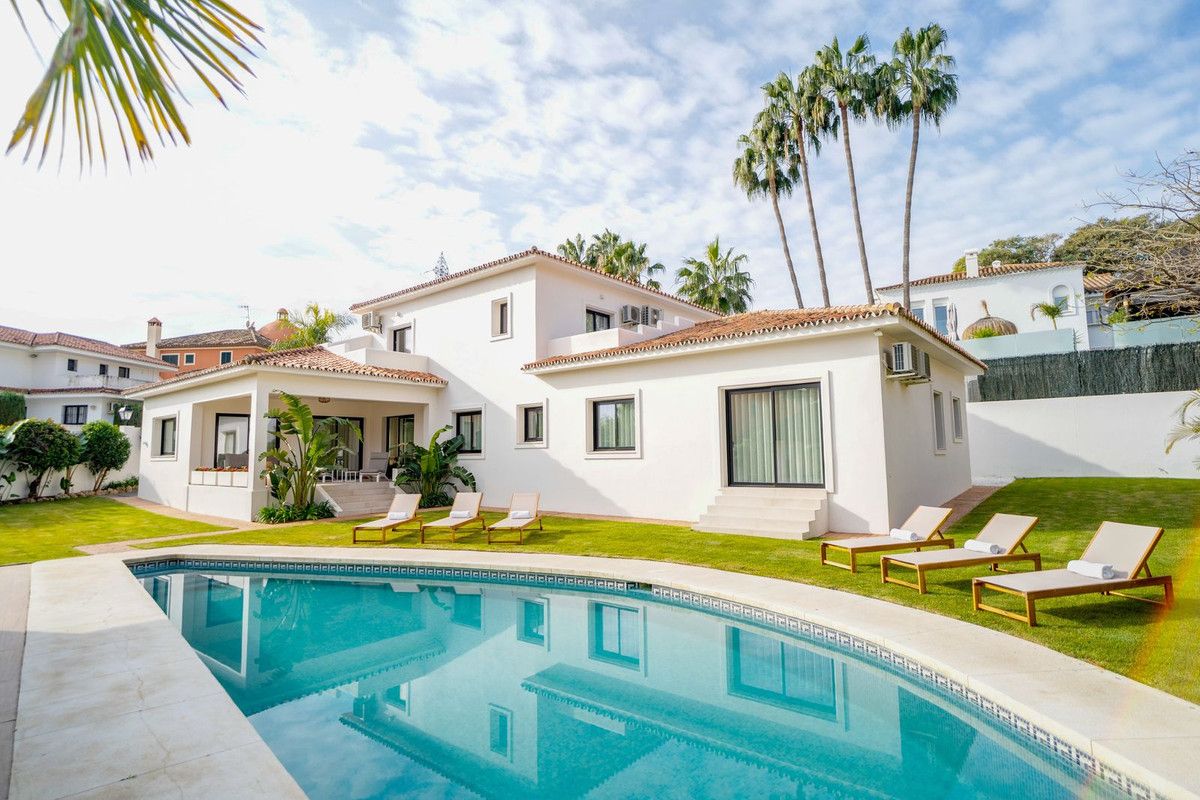 Freistehende Villa in Marbella, Marbella, 2/12