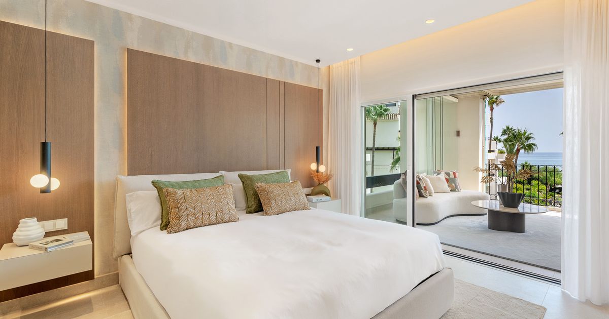 Апартаменты в Estepona, Bahía del Velerín, Estepona, 7/12