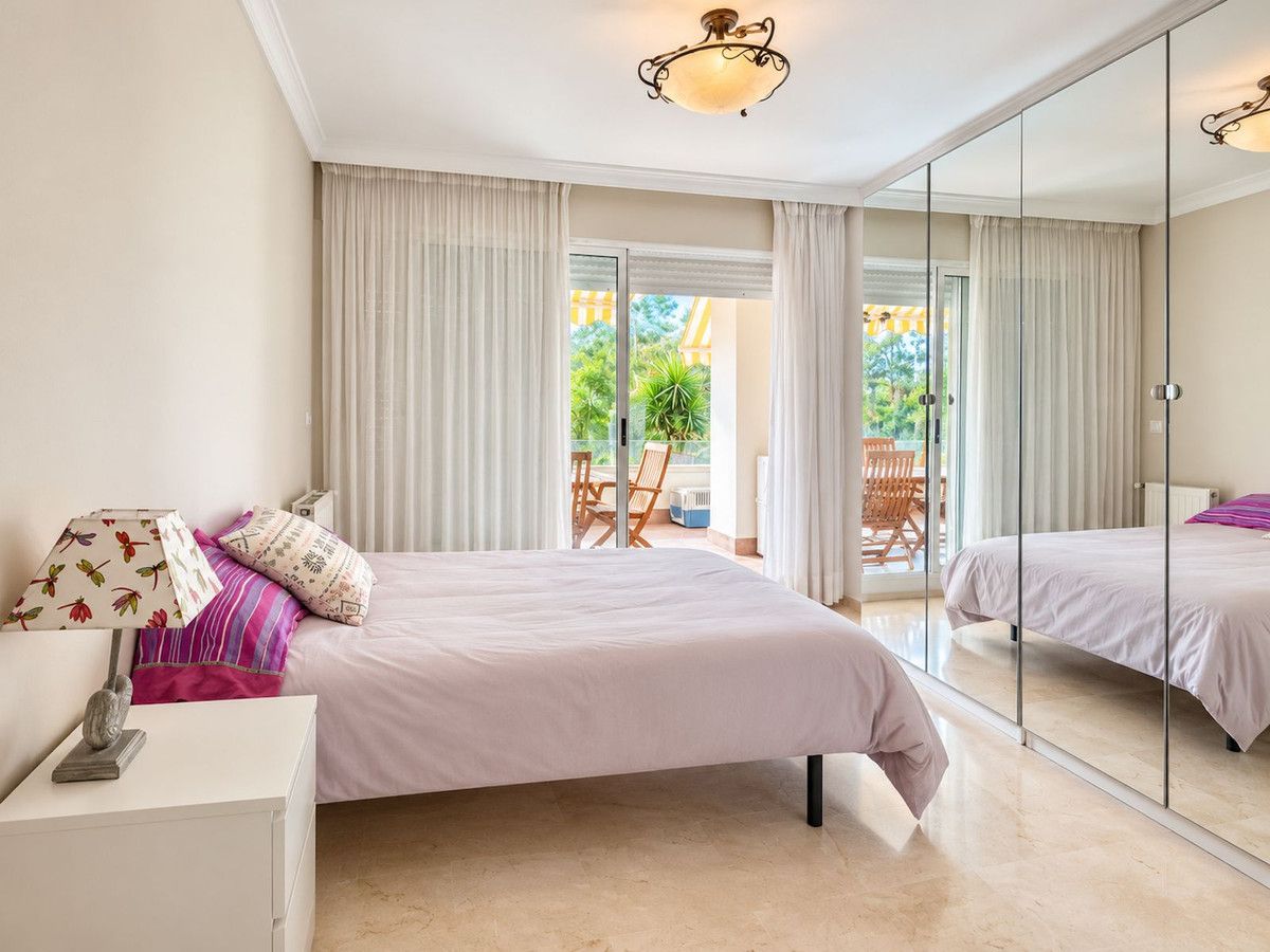 Apartamento en Planta Baja en Guadalmina Alta, Guadalmina Alta, 12/12