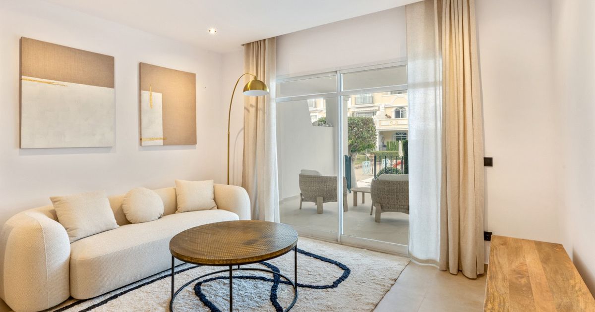 Middle Floor Apartment in Nueva Andalucía, Nueva Andalucía, 5/12