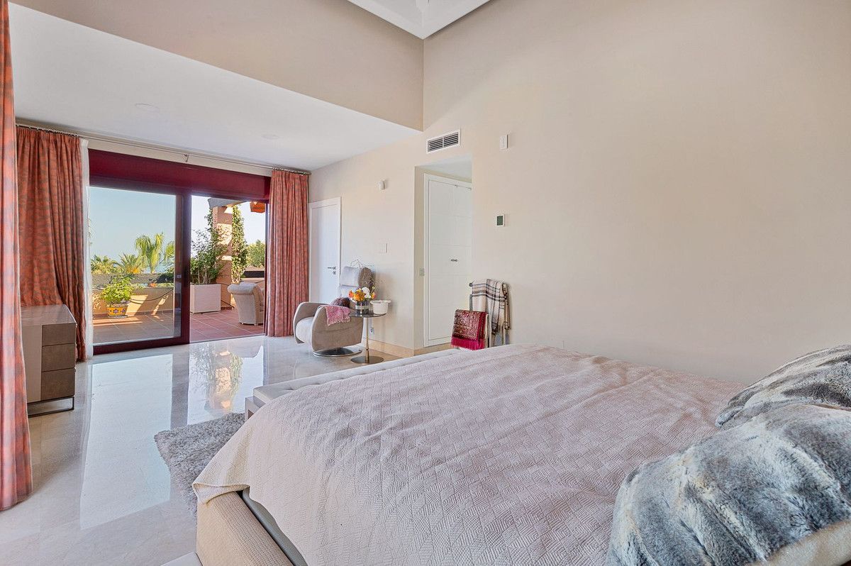 Penthouse in San Pedro de Alcántara, San Pedro de Alcántara, 12/12