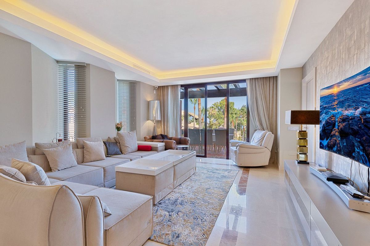 Penthouse in San Pedro de Alcántara, San Pedro de Alcántara, 6/12